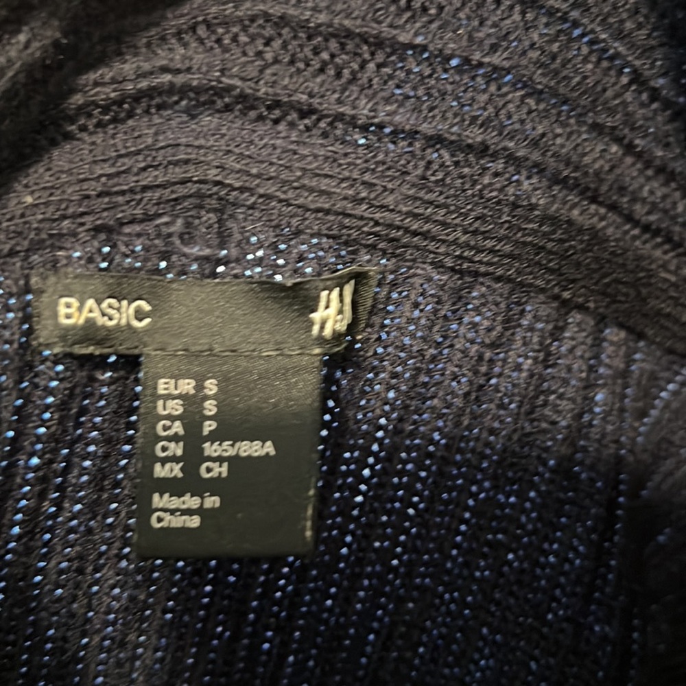 H&M sweater jacket - Picture 4 of 5